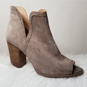 Lucky Brand peak toe shoe wooden heel size 8